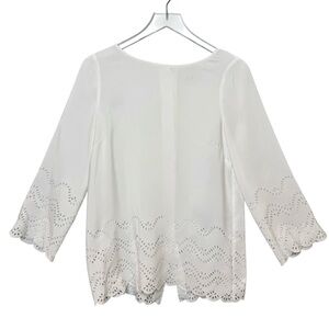 REISS White Laser Cut Button Back Minimalist Semi Sheer Quiet Luxury Blouse Sz 4